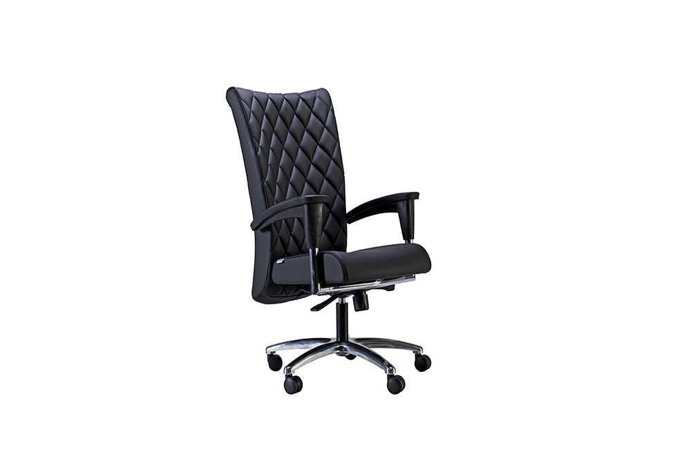 LESS 000C MANAGER CHAIR