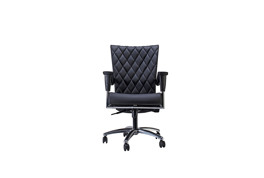 LESS 100C CHIEF CHAIR