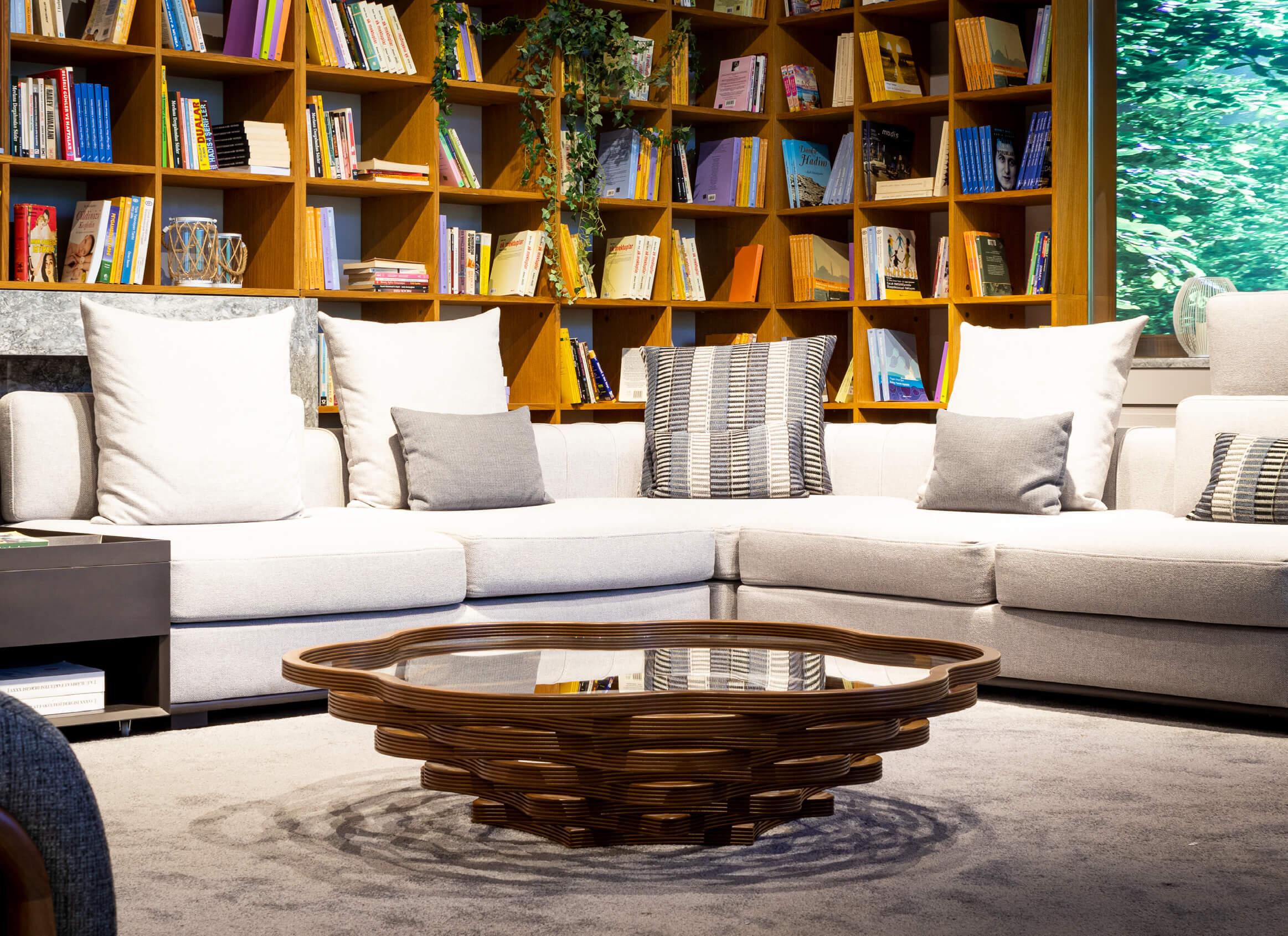 FLOWER COFFEE TABLE
